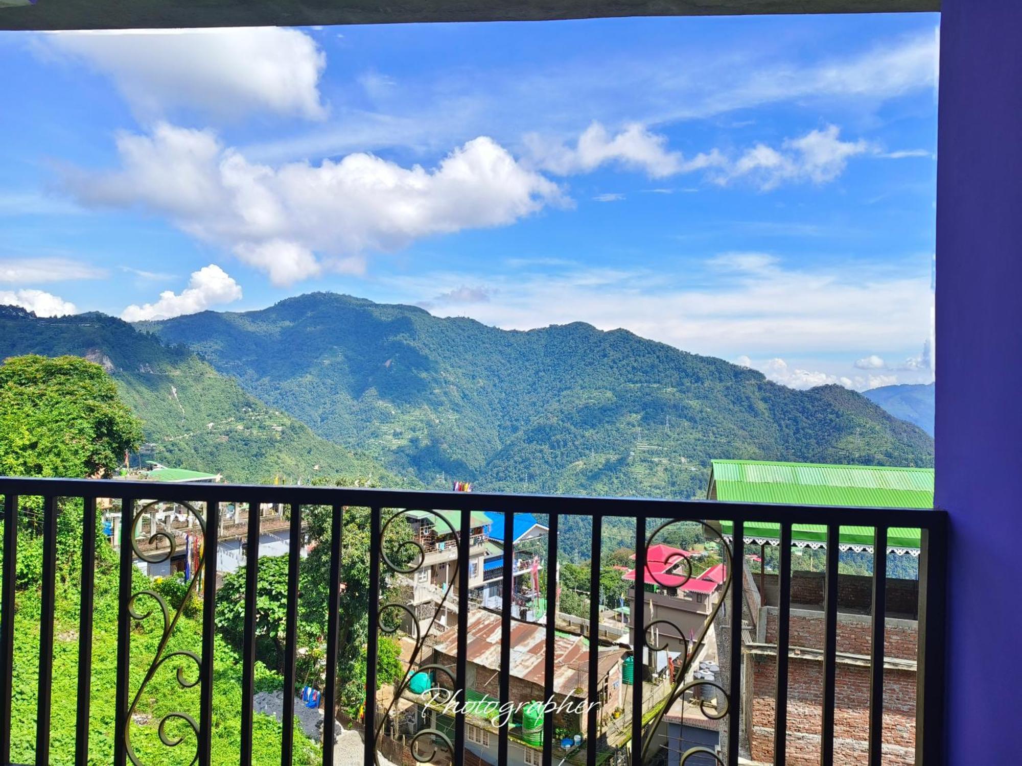 Sharthi Homestay And Lodging Namchi Ngoại thất bức ảnh