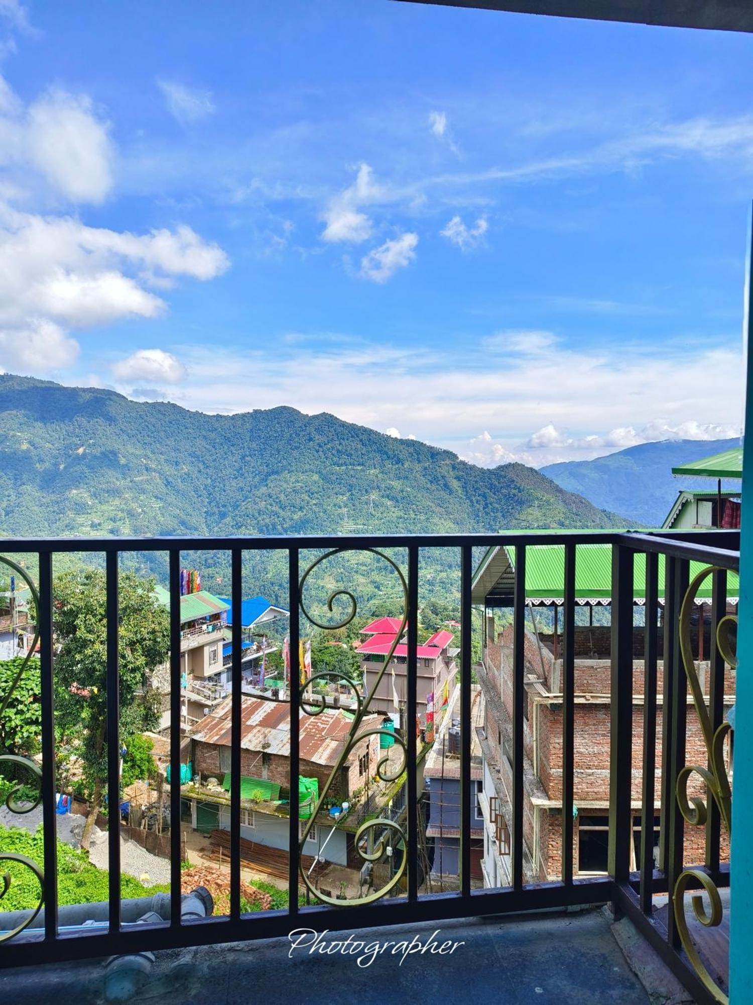 Sharthi Homestay And Lodging Namchi Ngoại thất bức ảnh