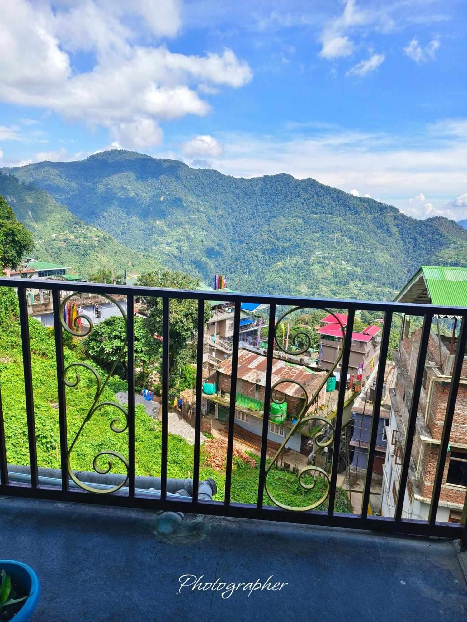 Sharthi Homestay And Lodging Namchi Ngoại thất bức ảnh
